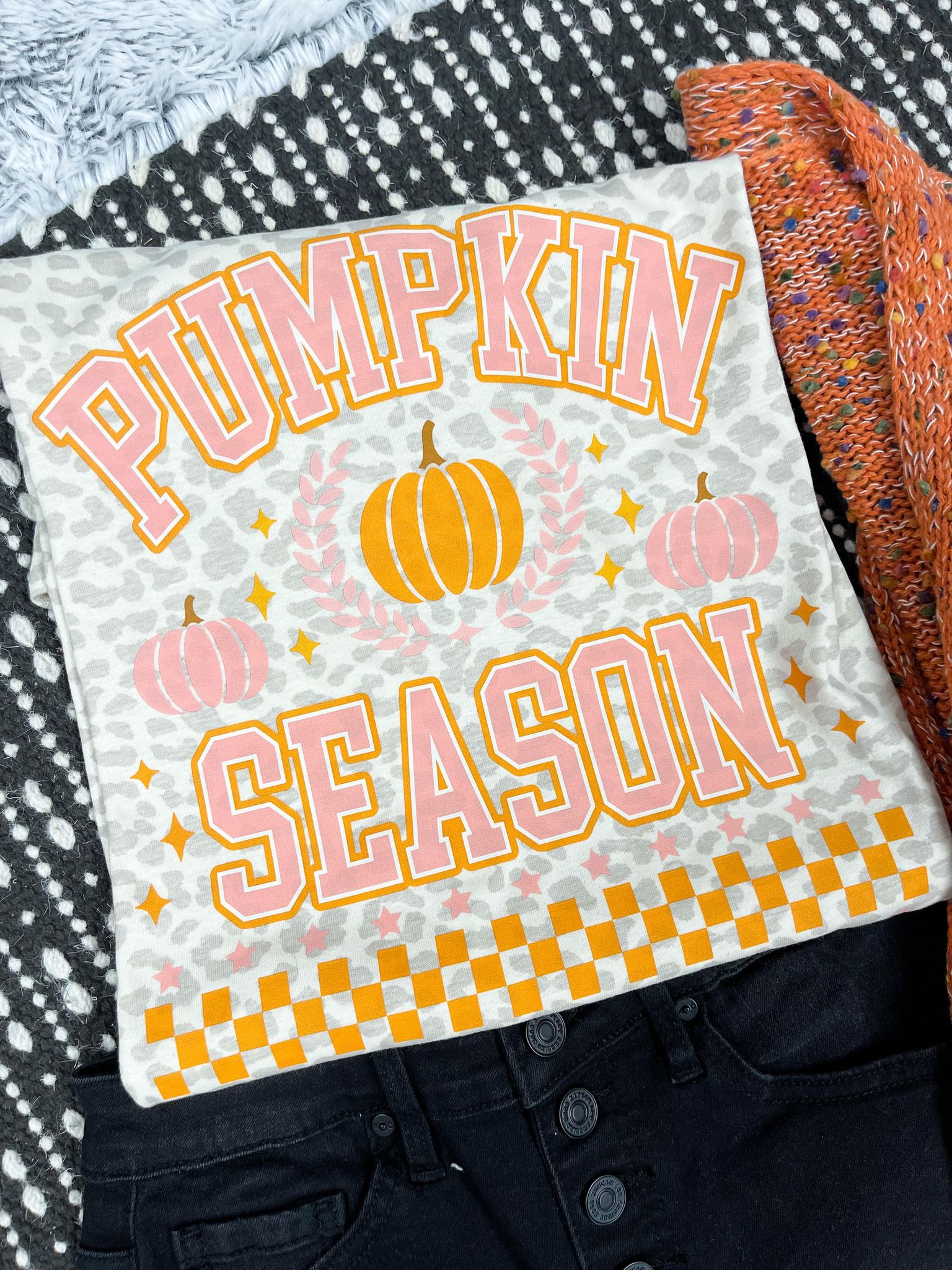 Pumpkin Season Cream Leopard Tee - The Red Rival