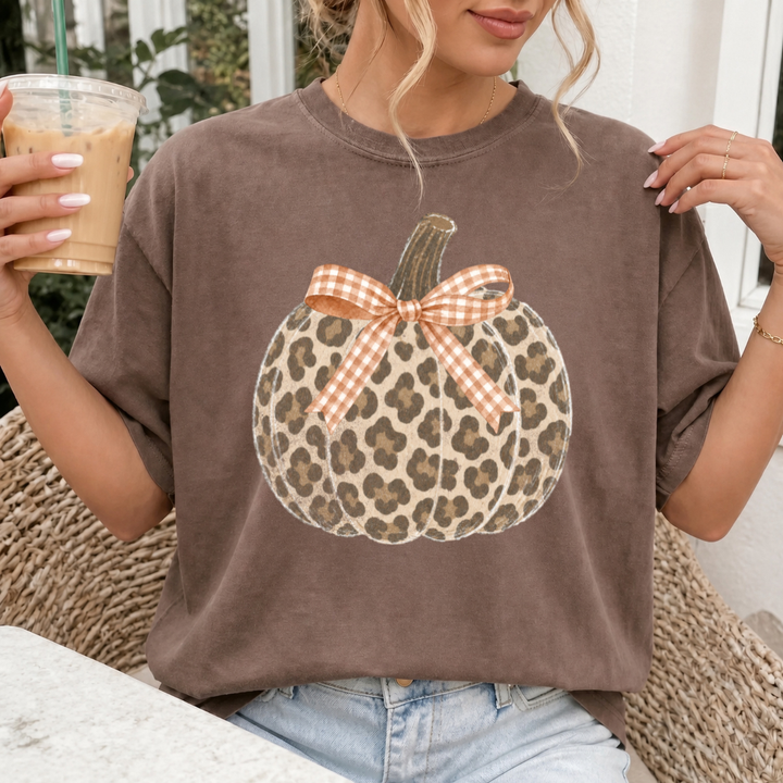 DEAL OF THE DAY - Leopard Pumpkin (Choose Your Tee Color) (FINAL SALE)
