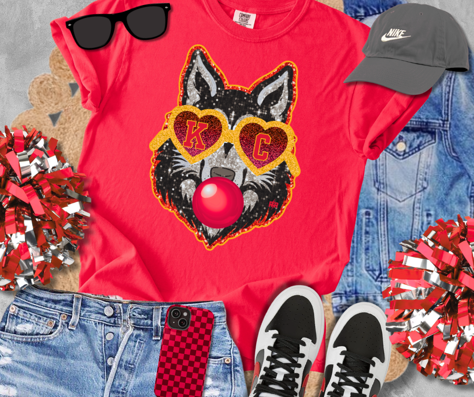 KC Glitter Wolf Blowing Bubble - KC Colors - Red Tee - The Red Rival
