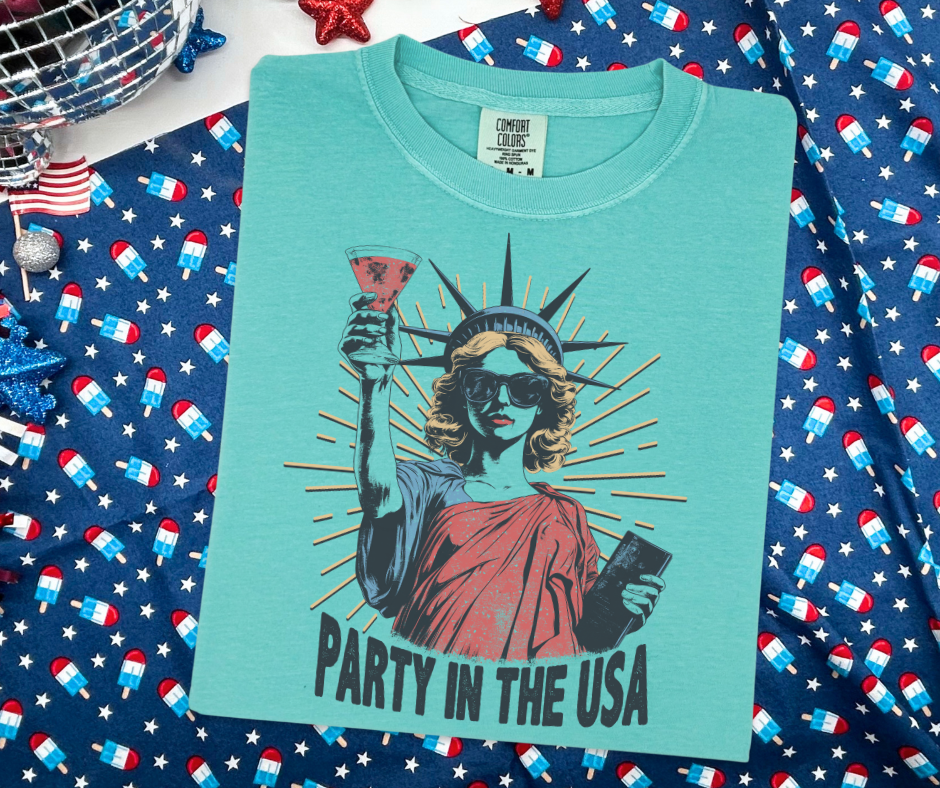 Lady Liberty Party in the USA Mint Tee - The Red Rival