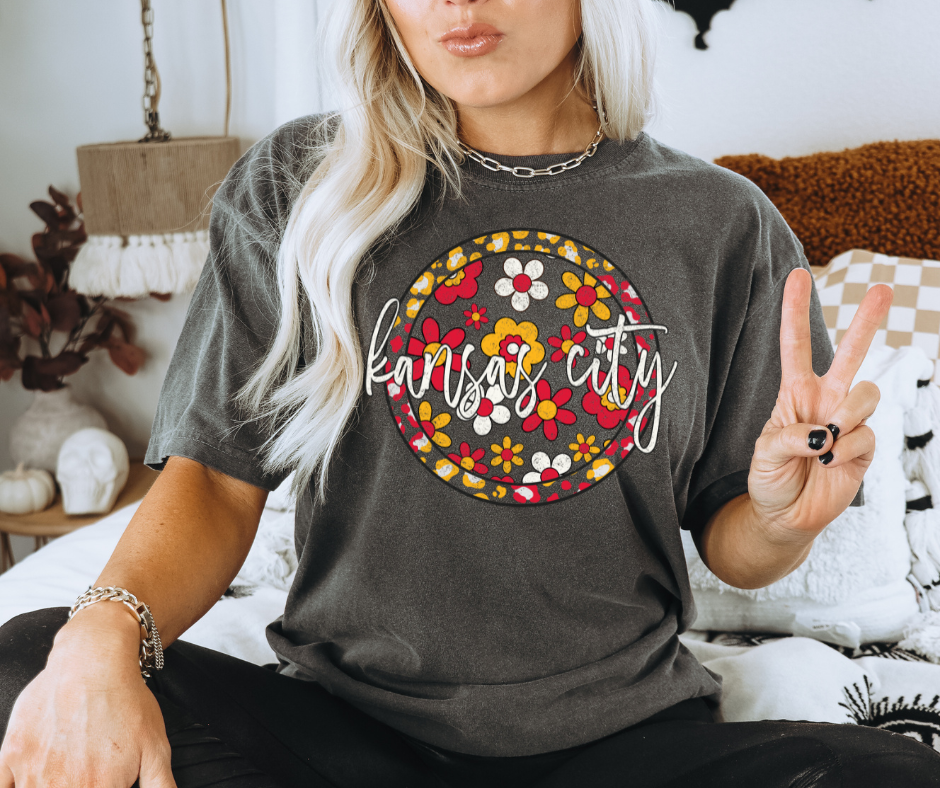 Boho Floral Kansas City Script Circle Pepper Tee - The Red Rival