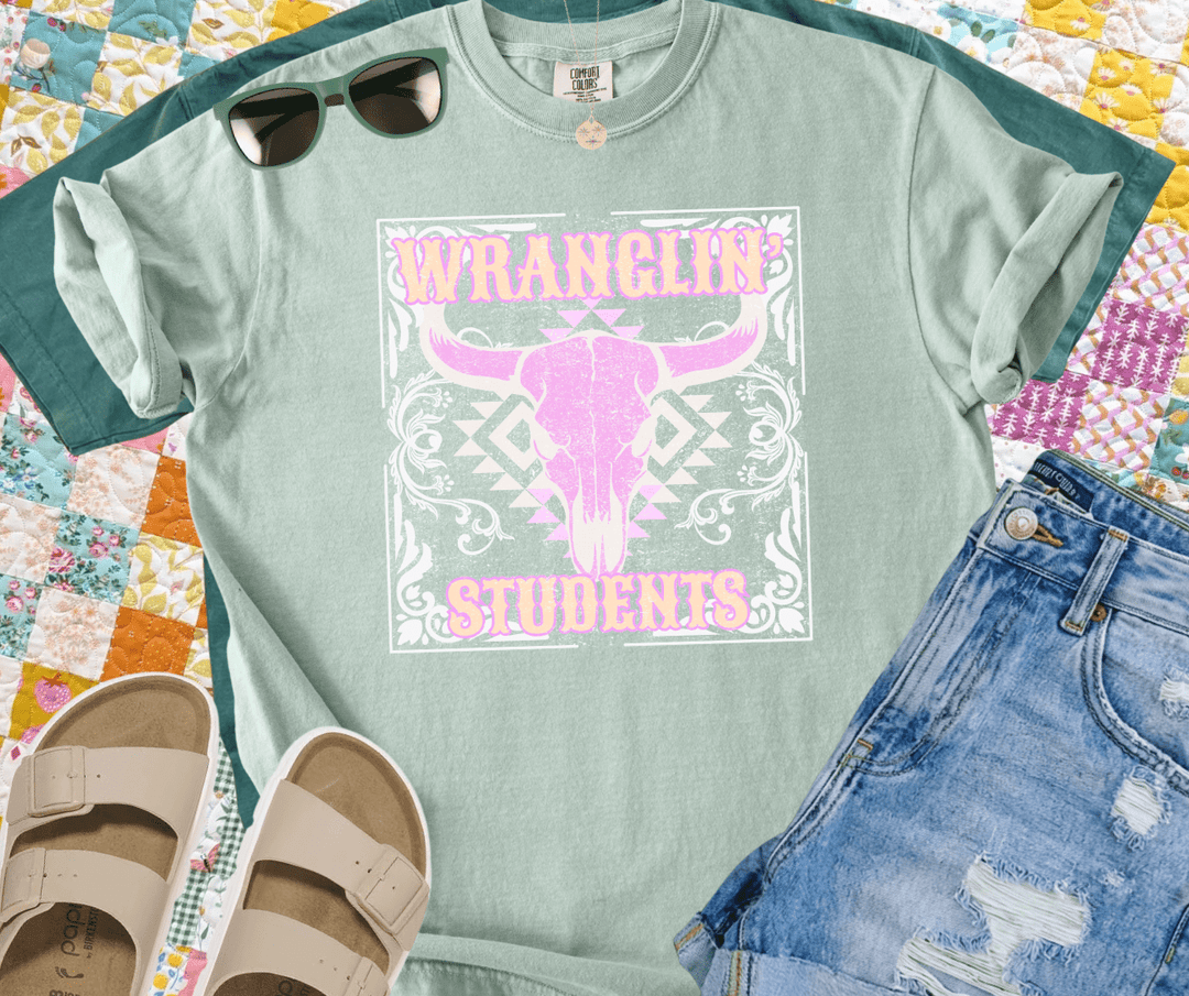 DEAL OF THE DAY - Wranglin Students Bay Tee (FINAL SALE) - Graphic Tee - The Red Rival