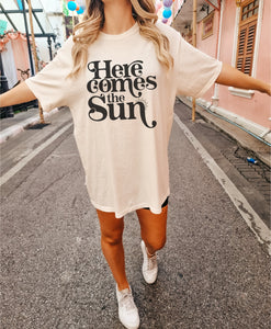 Here Comes The Sun Tee (Choose your color) - Tees & Sweatshirts - The Red Rival
