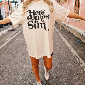 Here Comes The Sun Tee (Choose your color) - Tees & Sweatshirts - The Red Rival