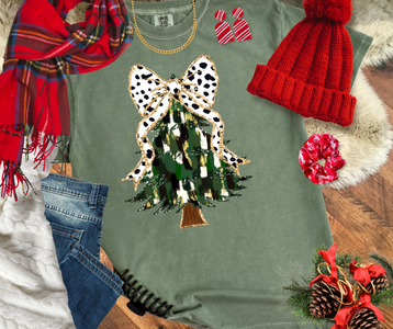 Brush Strokes Tree Coquette Christmas Bow Moss Tee - The Red Rival