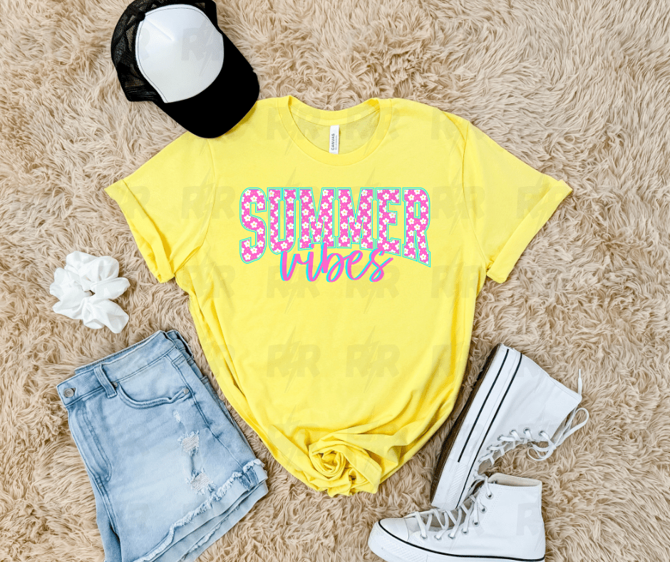 Pink Daisy Summer Vibes - Graphic Tee - The Red Rival