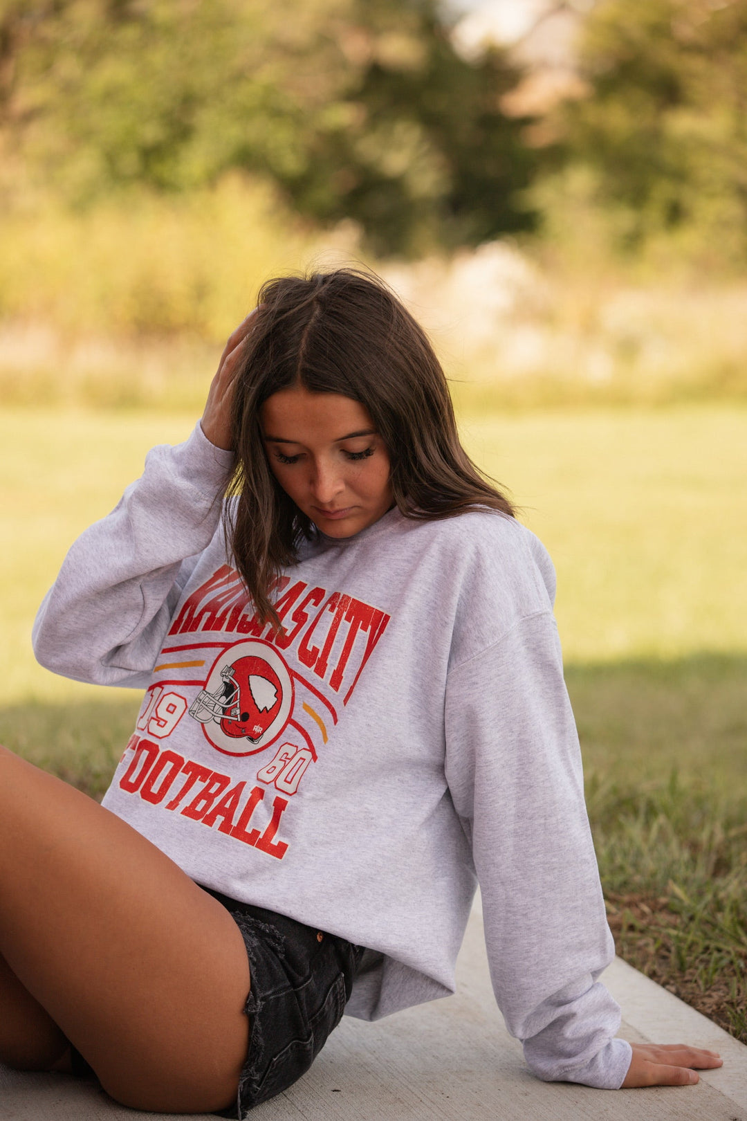 Retro Kansas City Football 1960 Helmet Ash/Natural Sweatshirt - Graphic Tee - The Red Rival